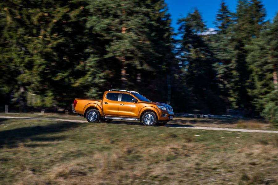  Nissan Navara Double Cab (D23) 2017 года  (WW) (фото 5 из 10)